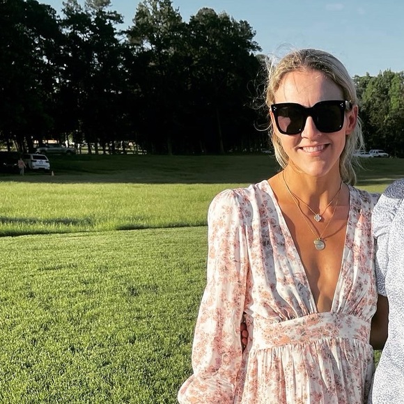 Meet your Posher, Rina - Picture 1 of 1